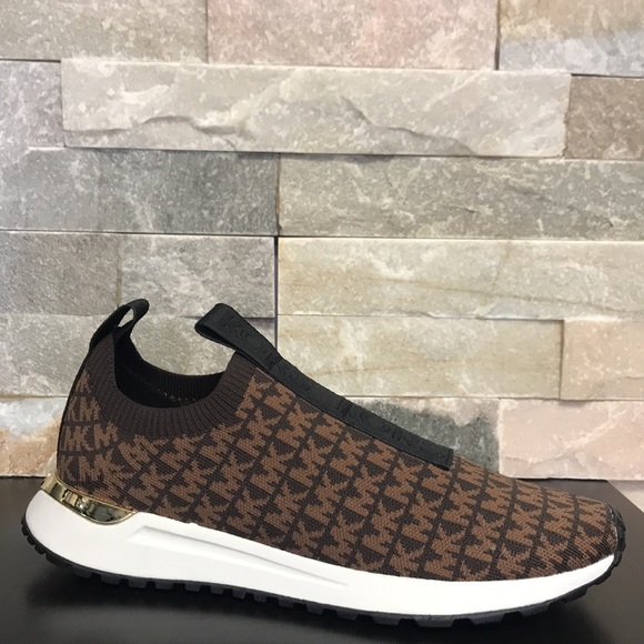 🎁 Michael Michael Kors Bodie Logo Jacquard Slip-On Trainer - Picture 5 of 7